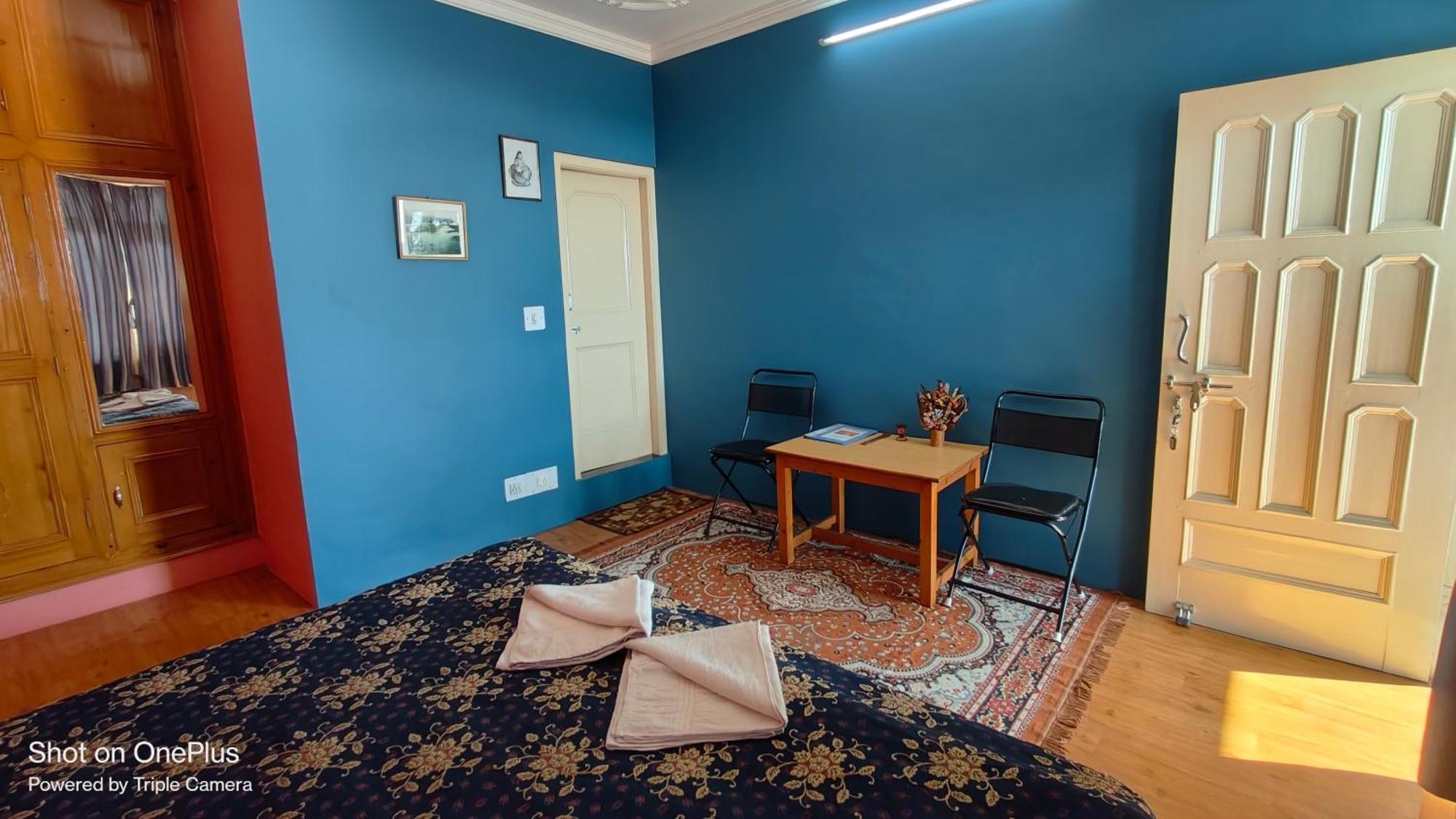 Jagatram Niwas Guesthouse Dharamkot Dharamshala Bagian luar foto